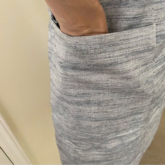 Sur La Table Light Blue Tie Marled Apron OSFM Big Pockets NWOT - Picture 3 of 9